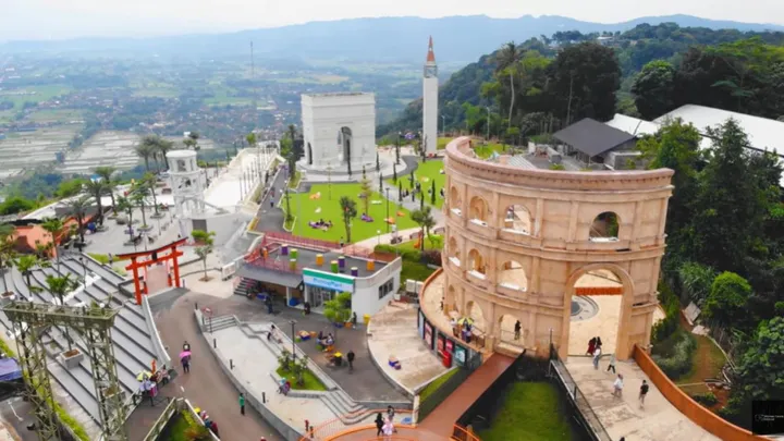 Wisata Pictniq Land-Jogja 1_rentacardjogja